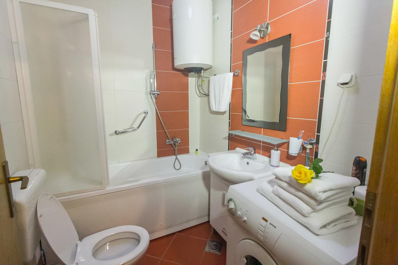 Stan na Dan Banja Luka Apartment Bagian luar foto