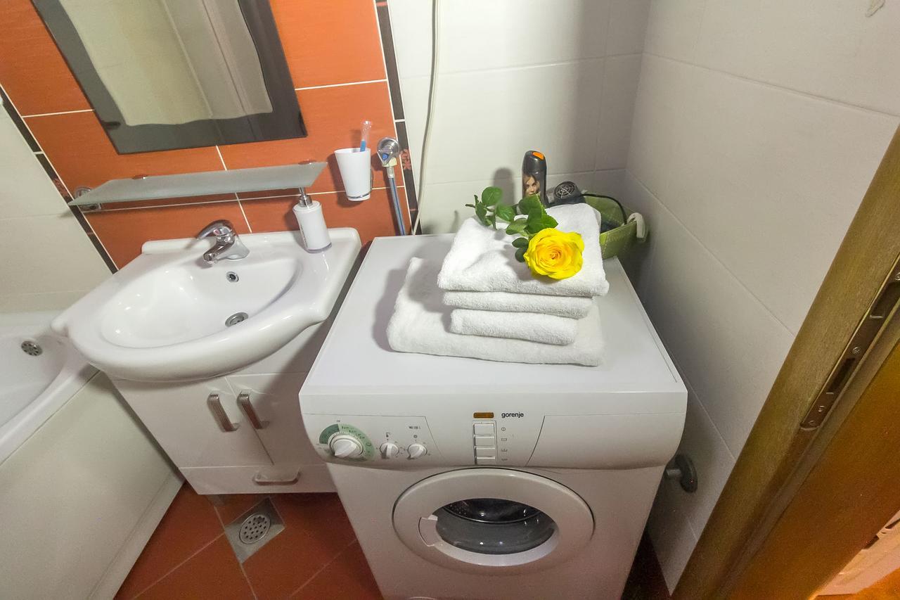 Stan na Dan Banja Luka Apartment Bagian luar foto