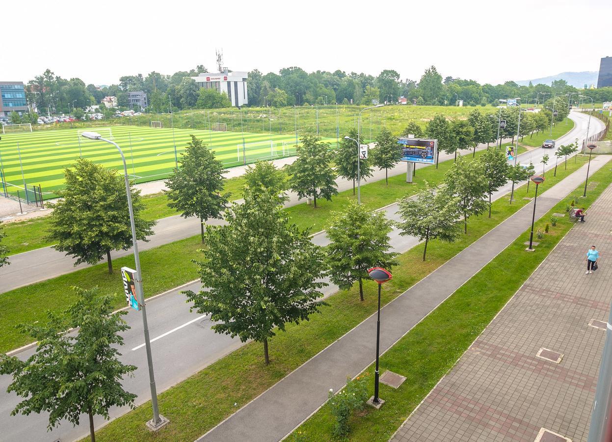 Stan na Dan Banja Luka Apartment Bagian luar foto